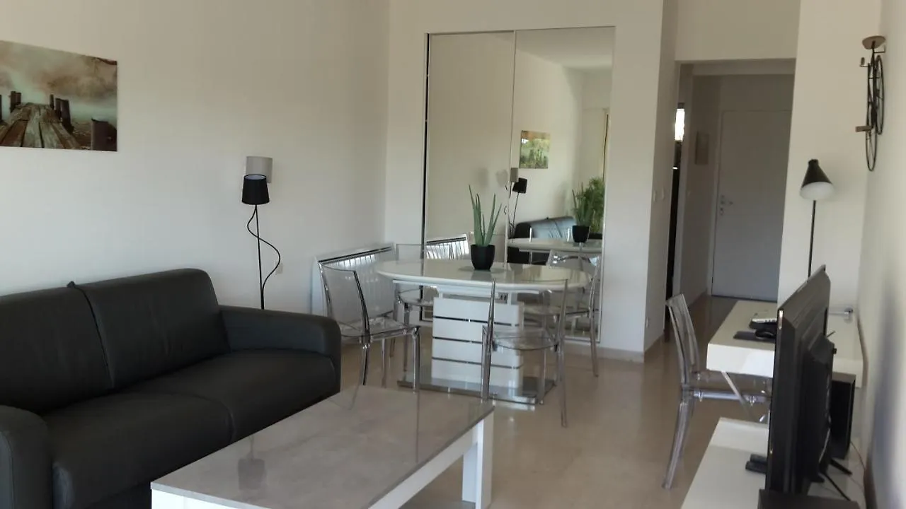 Appartement Bord De Mer Marina Baie Des Anges Villeneuve-Loubet 0*,