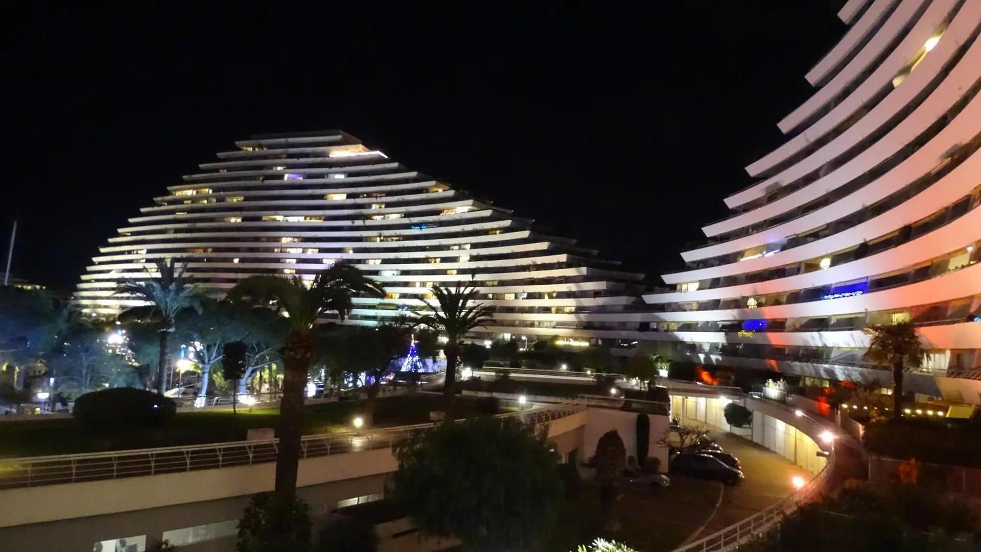 Appartement Bord De Mer Marina Baie Des Anges contacts